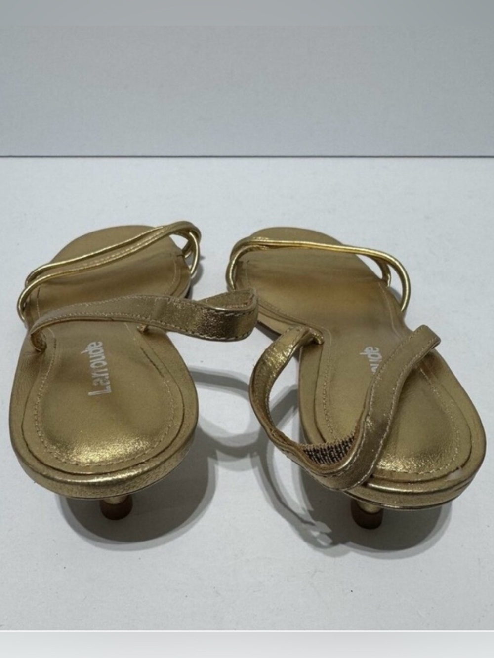 Larroude ~  Annie
Sandal Gold Size 6 M - Picture 4 of 5